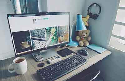 精品課程網(wǎng)站論文